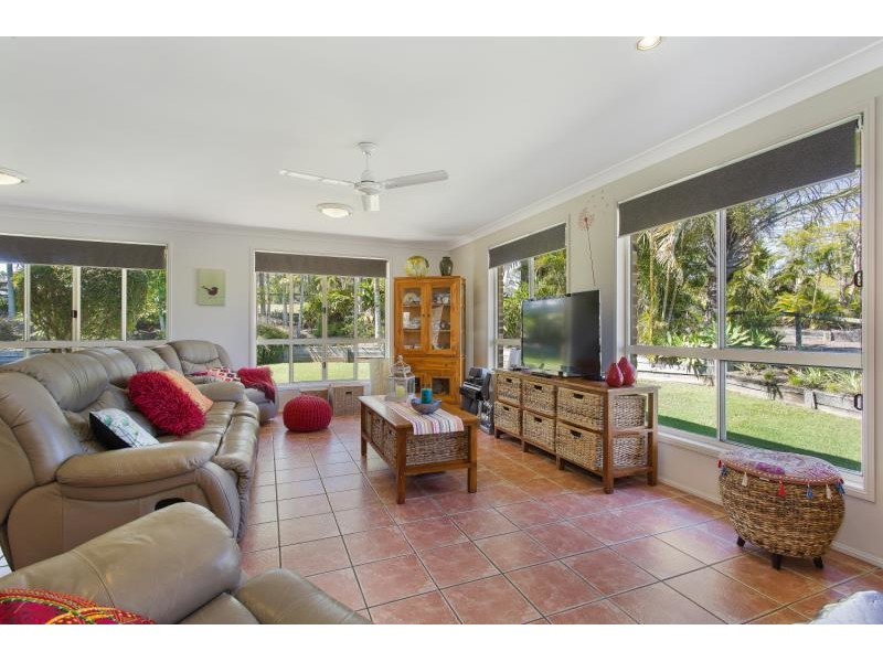 60-62 Sondra Lena Drive, Glenlee QLD 4711